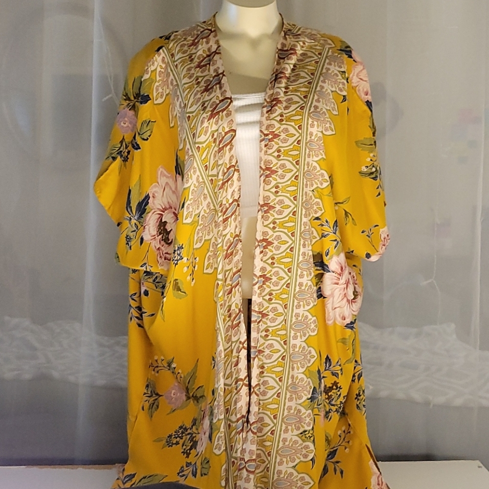 Angie | Yellow Floral Kimono